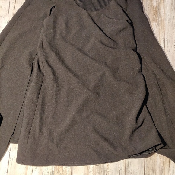 Nasty Gal sleeveless caped dress - Picture 5 of 6